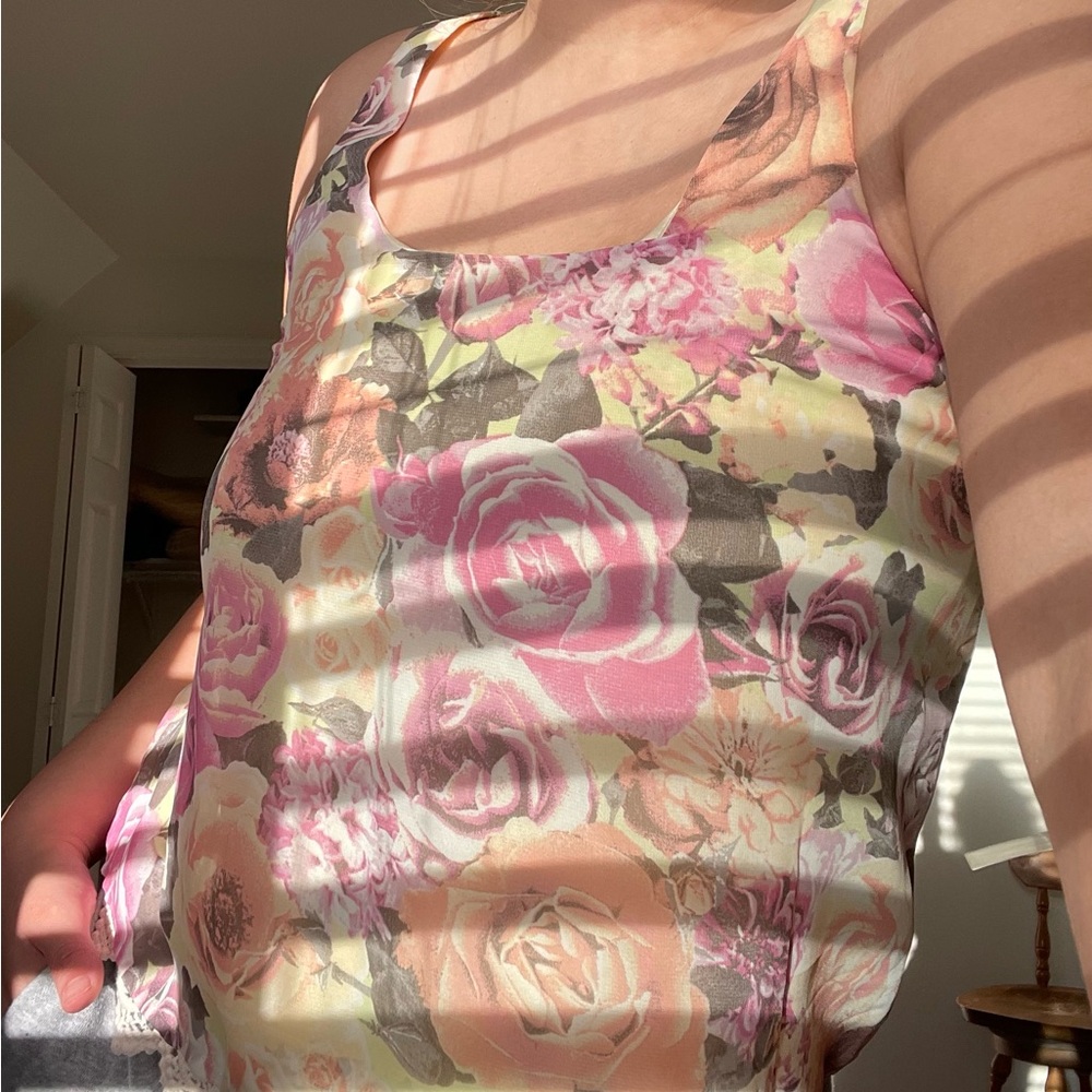 Eyeshadow Floral Patterned Tank Top